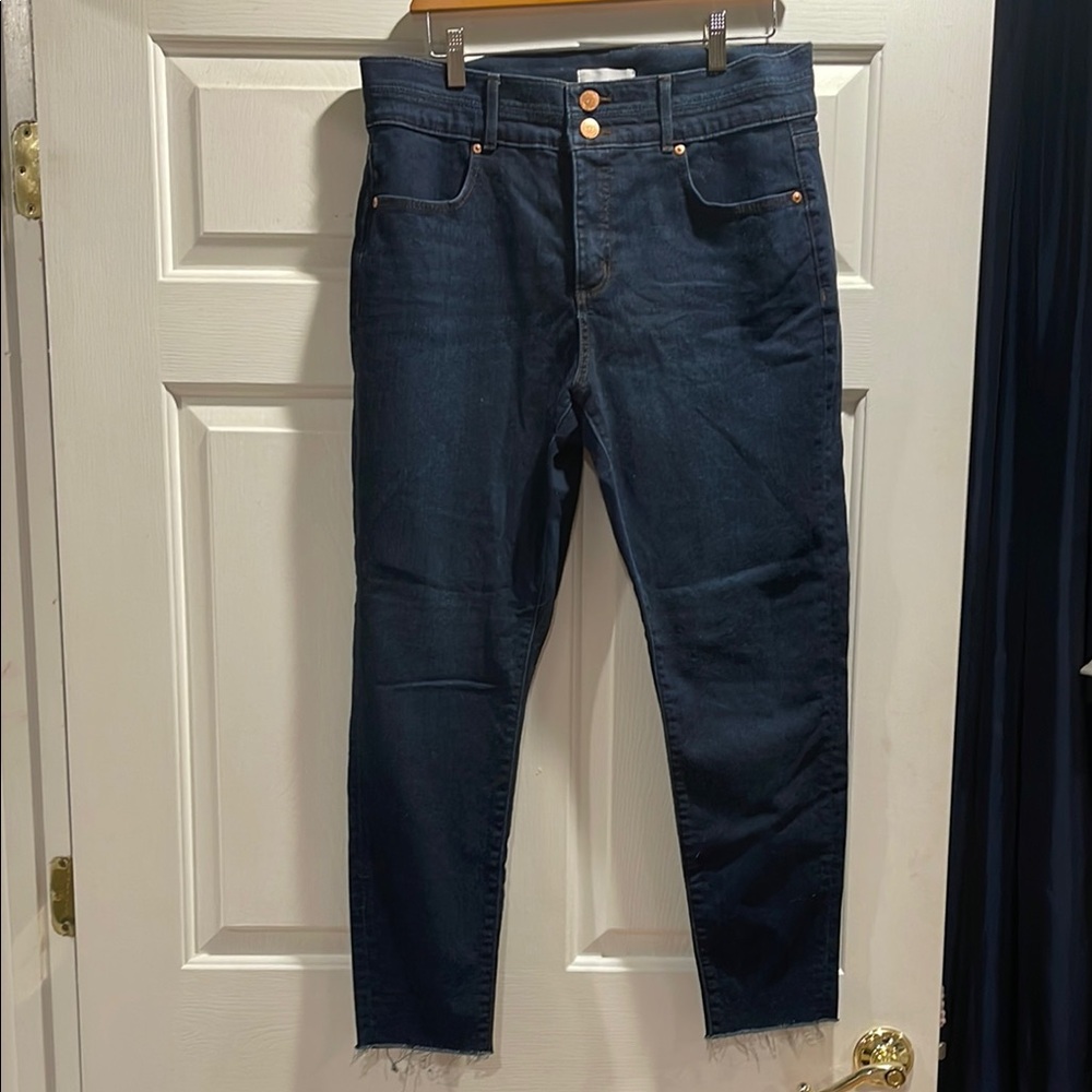 LOFT Dark Blue Skinny Jeans size 31/12